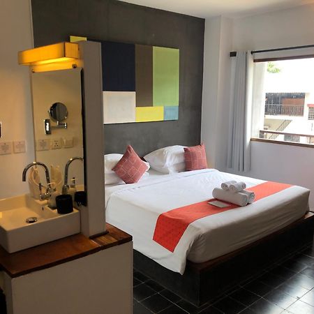 Patio Hotel & Urban Resort Phnom Pen Exterior foto