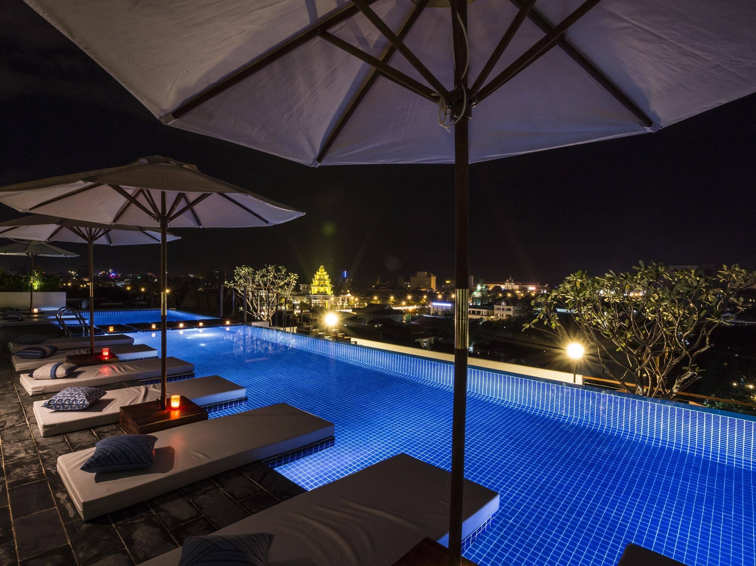 Patio Hotel & Urban Resort Phnom Pen Exterior foto